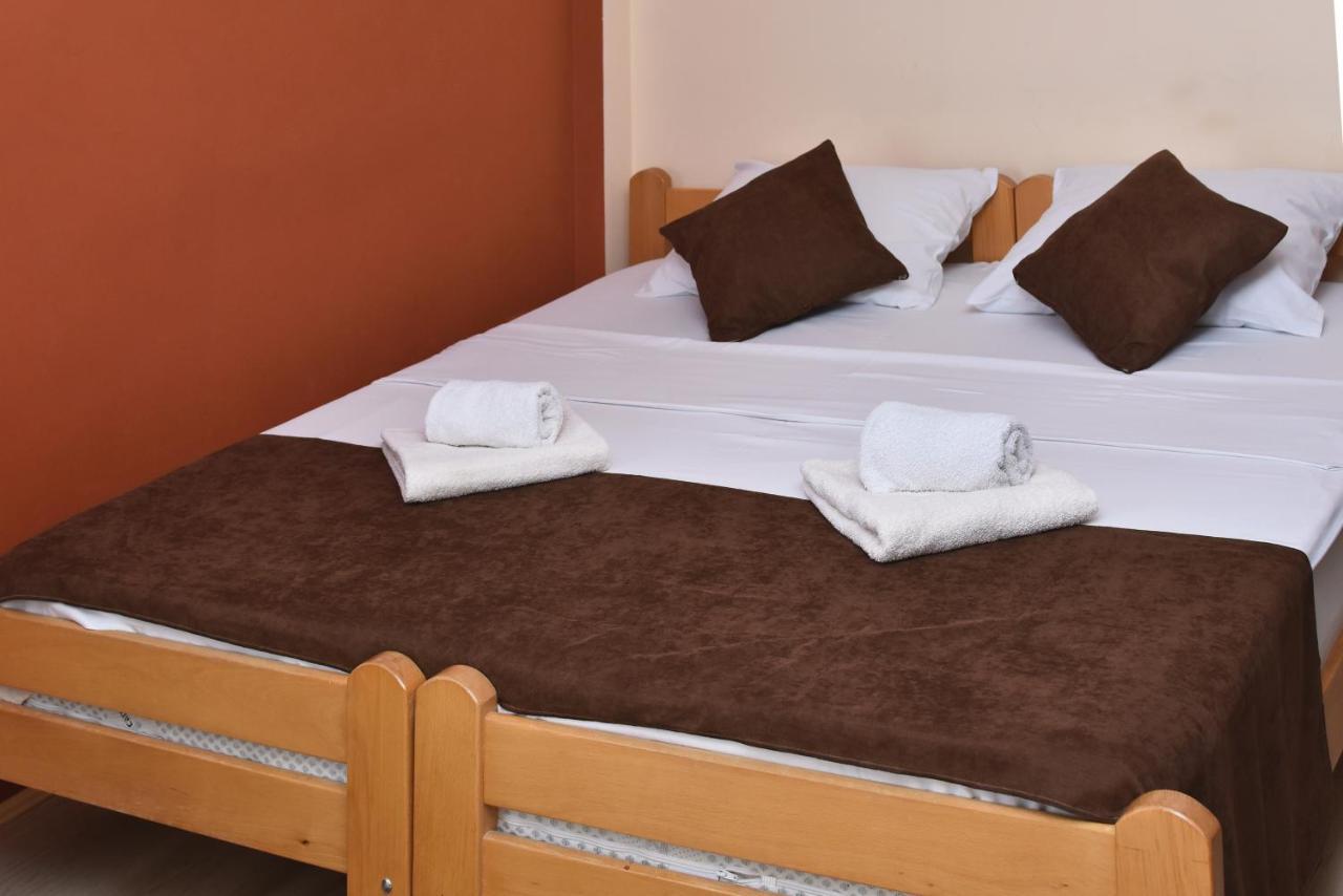 Guest House Villa Mir Kragujevac Exteriér fotografie