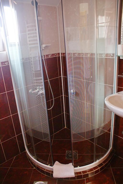 Guest House Villa Mir Kragujevac Pokoj fotografie