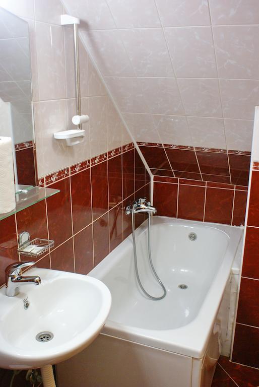 Guest House Villa Mir Kragujevac Pokoj fotografie
