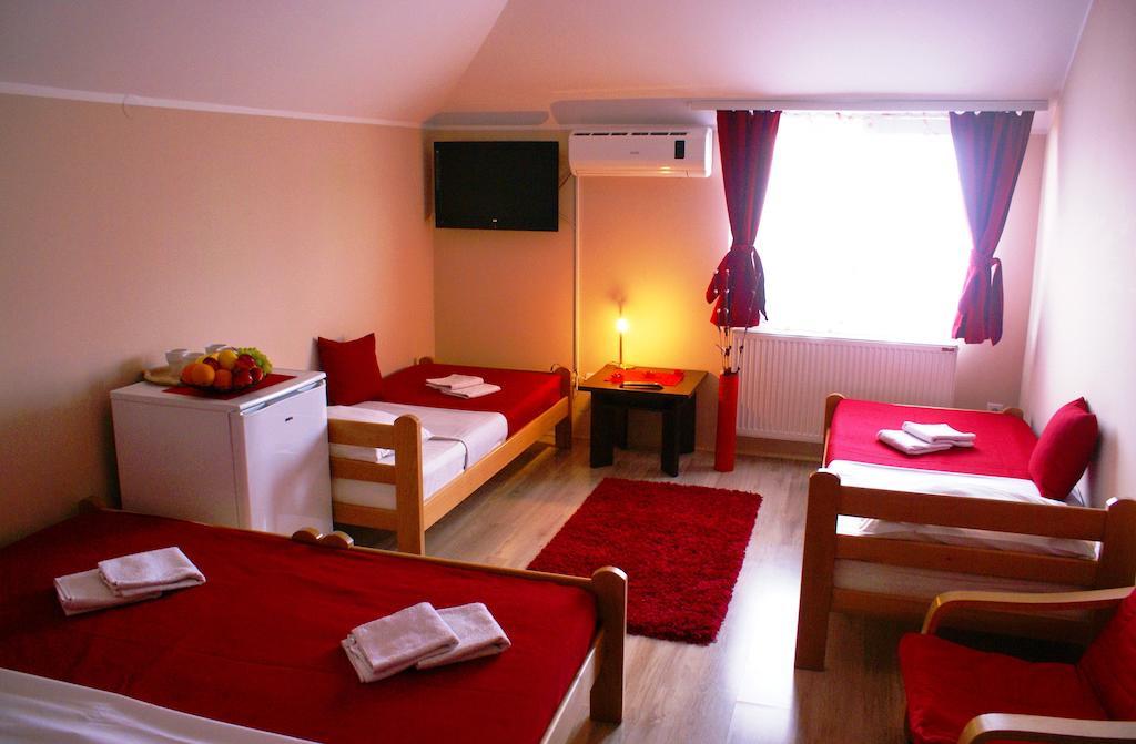 Guest House Villa Mir Kragujevac Pokoj fotografie